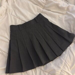Aritzia Pleated Skirt